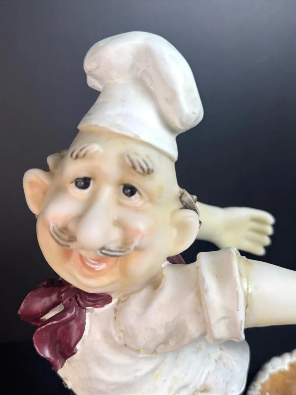 Vintage Happy Italian Chef 10” high Cooking Wine Bottle Holder Resin *READ*